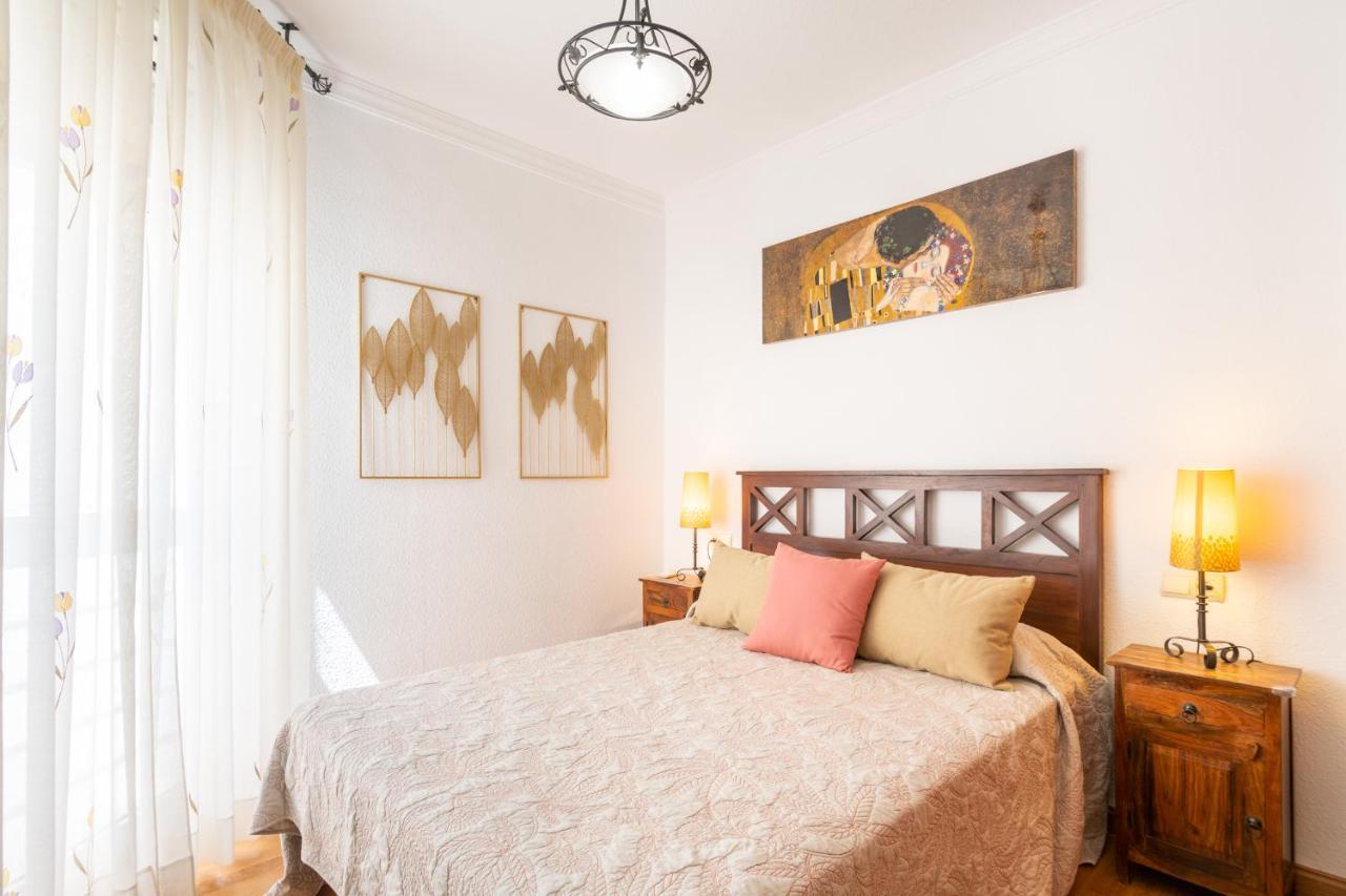 Amplio Apartamento Universidad By Renthas Málaga Eksteriør bilde
