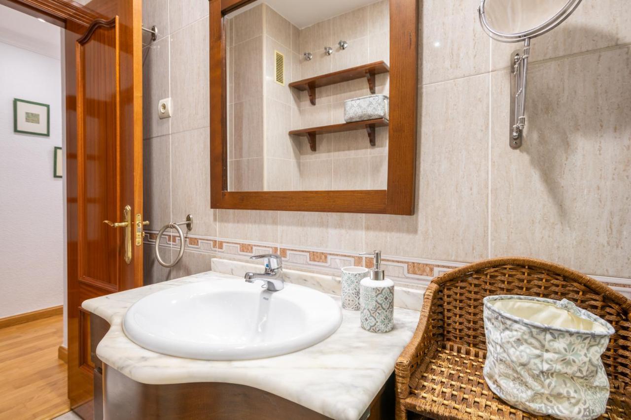 Amplio Apartamento Universidad By Renthas Málaga Eksteriør bilde